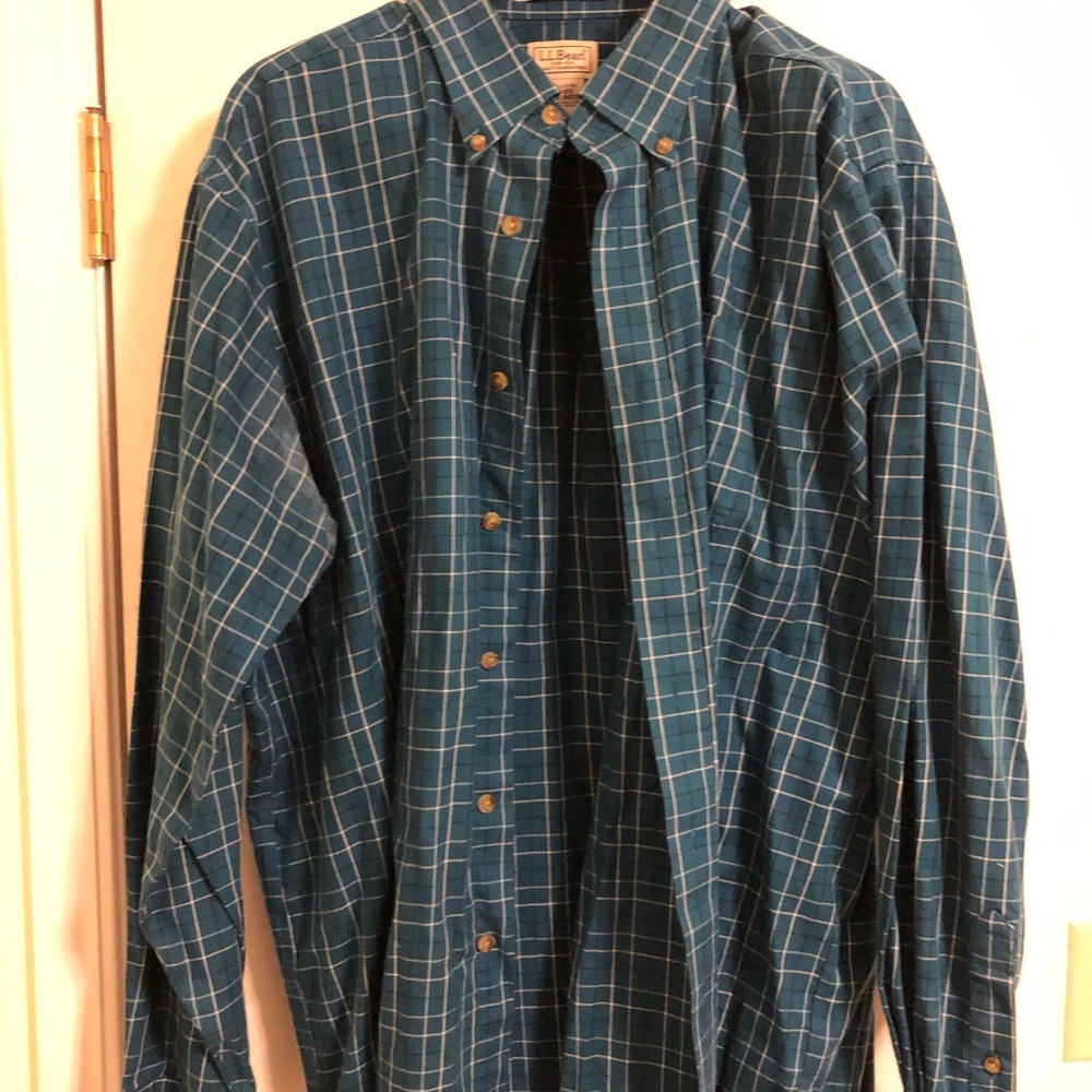 men’s dress shirt